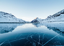 皇冠网站-北控两大内线遭遇停赛 季后赛席位悬念还在延续